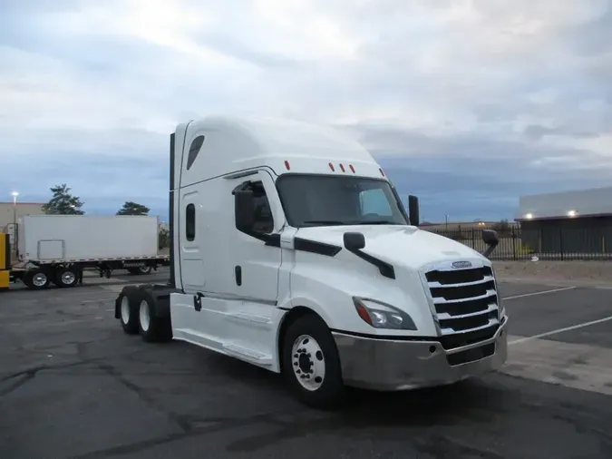 2021 FREIGHTLINER/MERCEDES NEW CASCADIA PX126643aed3497de11939a640dbf1e7505e44d