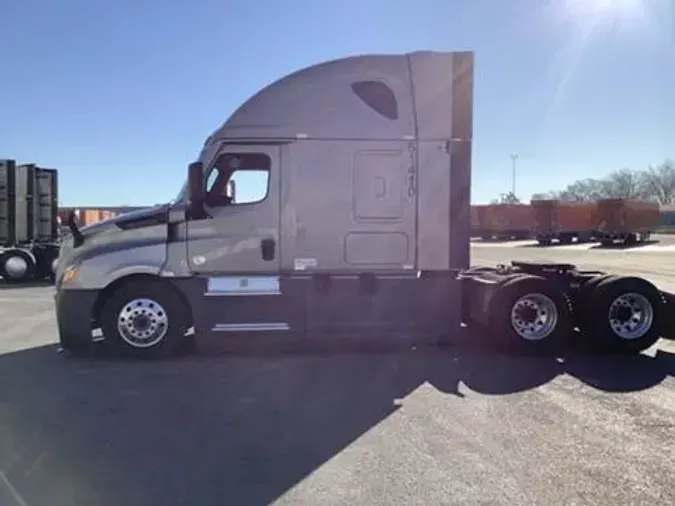 2021 Freightliner Cascadia