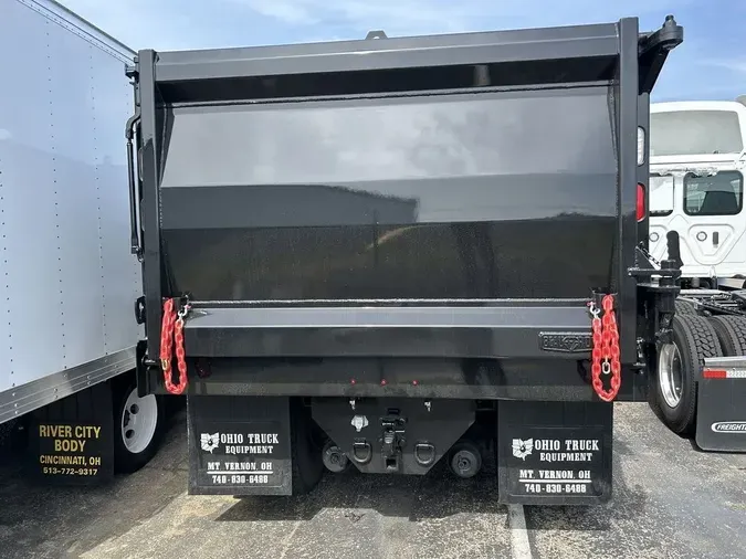 2013 Freightliner BUSINESS CLASS M2 112