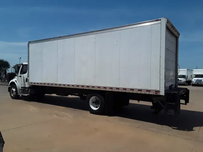 2016 FREIGHTLINER M2 106