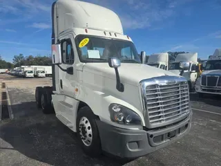 2018 FREIGHTLINER/MERCEDES CASCADIA 125
