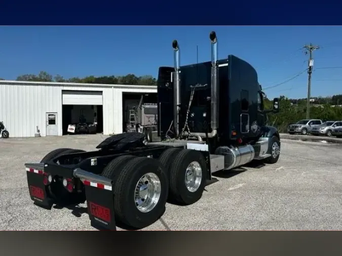 2025 Peterbilt 579