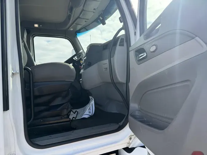 2021 Peterbilt 579