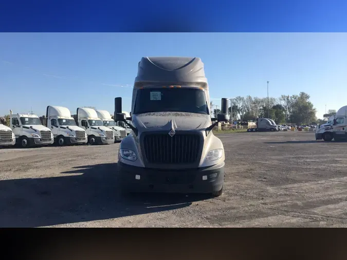 2022 International LT