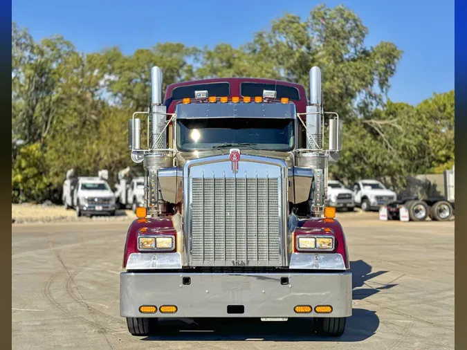 2021 KENWORTH W900L