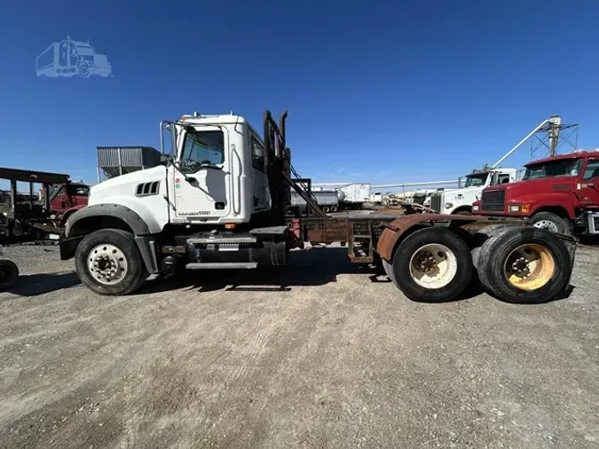 2009 MACK GRANITE GU713