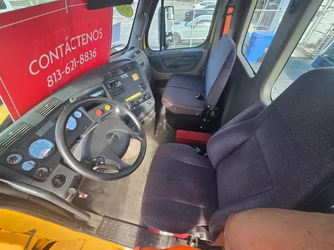 2019 FREIGHTLINER CASCADIA 113