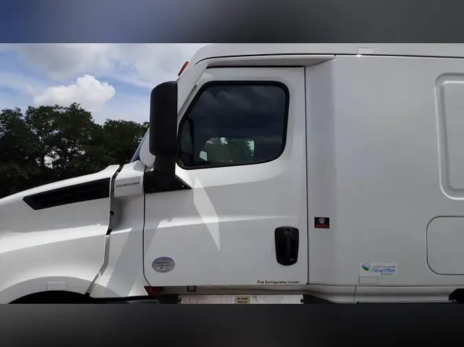 2023 Freightliner Cascadia 126