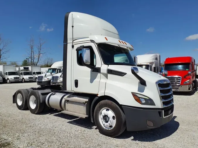2020 FREIGHTLINER/MERCEDES NEW CASCADIA 1163afefbc9c2a566b4e761507d8279f240
