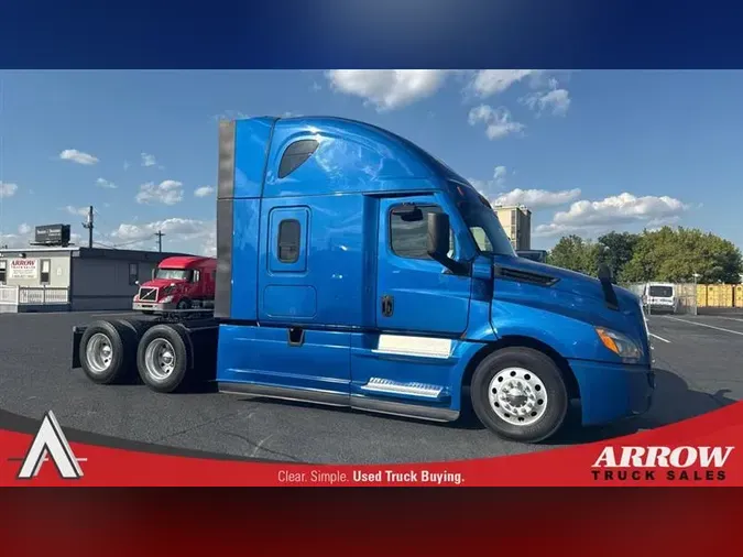 2021 FREIGHTLINER CA126