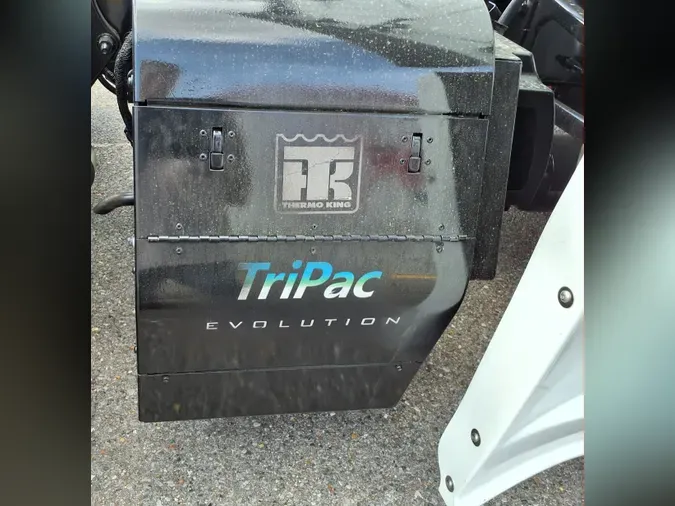 2020 FREIGHTLINER/MERCEDES CASCADIA 125