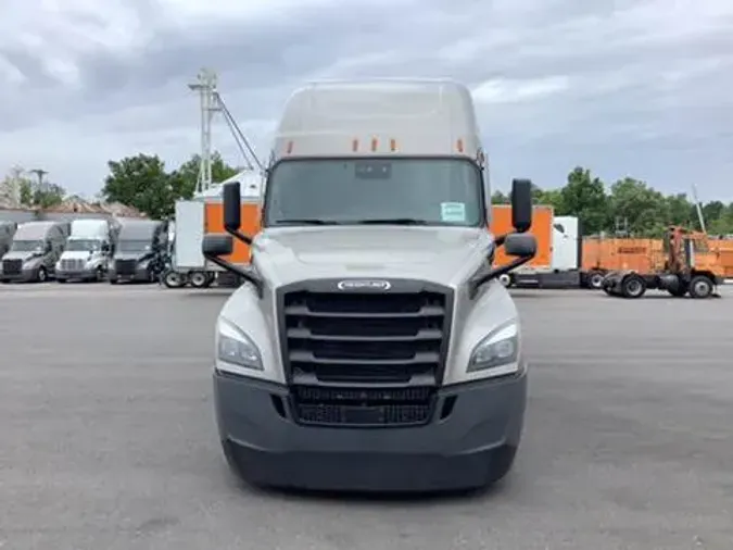 2023 Freightliner Cascadia