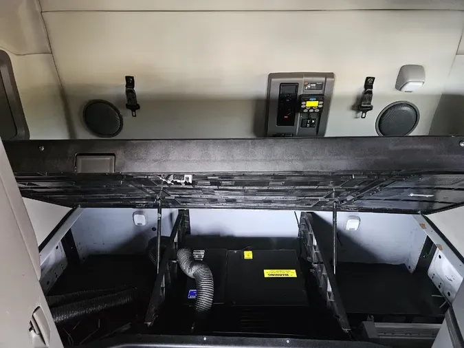 2022 VOLVO VNL64T7403b05a9f3cd22067cc1e3143c2f99ba31