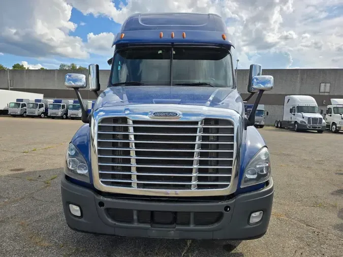 2020 FREIGHTLINER CASCADIA 125