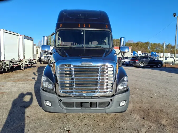 2020 FREIGHTLINER/MERCEDES CASCADIA 125