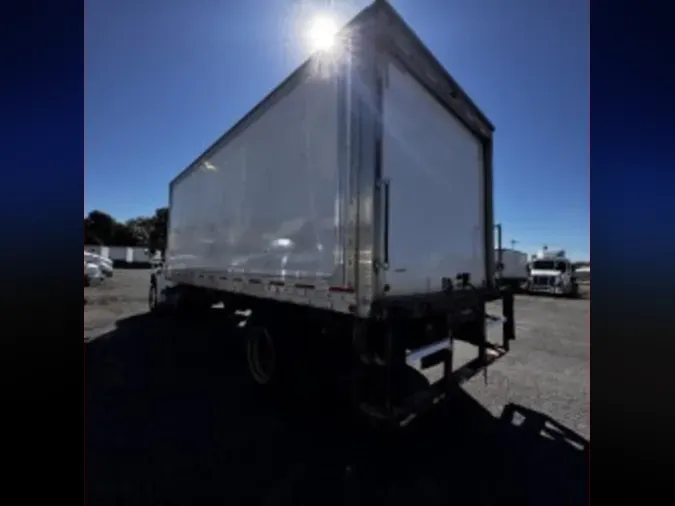 2019 FREIGHTLINER M2 1063b0bb9805c9526fb21f9c38e6919a061