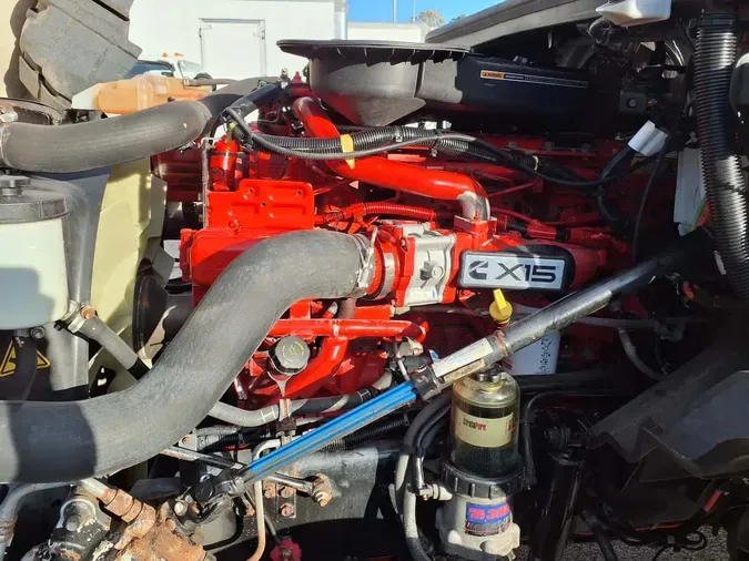 2021 NAVISTAR INTERNATIONAL LT625 DAYCAB S/A