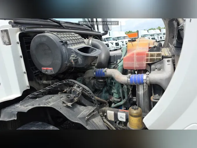2018 Volvo VNL300
