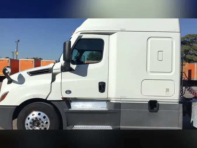 2022 Freightliner Cascadia 1263b12a79fa17e5c6fc5e688db6aa333b9