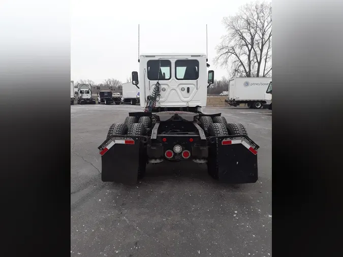 2018 FREIGHTLINER/MERCEDES CASCADIA 125