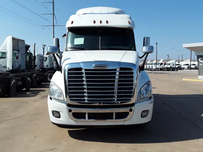 2017 FREIGHTLINER/MERCEDES CASCADIA 125