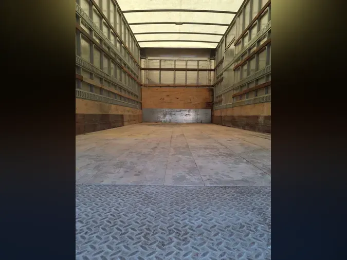 2019 FREIGHTLINER/MERCEDES M2 106