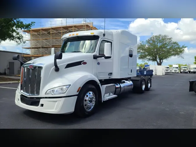 2022 Peterbilt 579