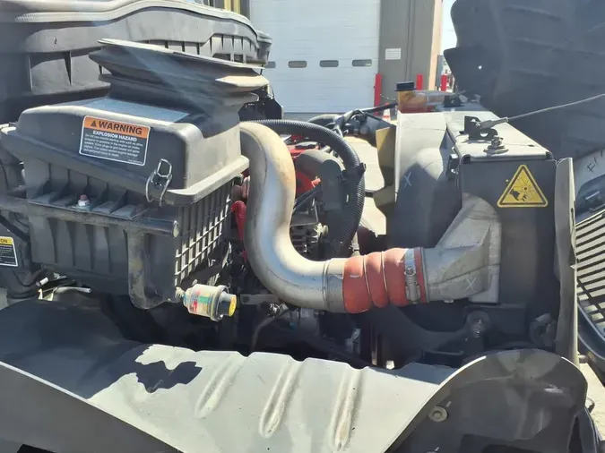 2020 NAVISTAR INTERNATIONAL MV607 (4X2)