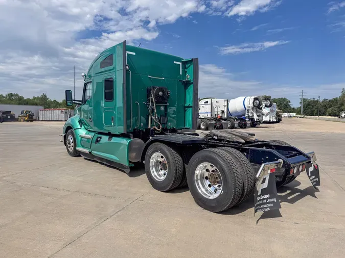 2022 KENWORTH T680