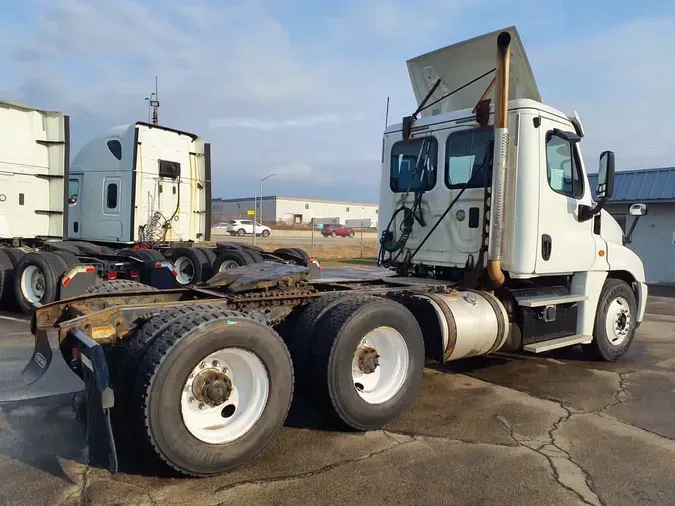 2017 FREIGHTLINER/MERCEDES CASCADIA 1253b1b27c0d3653f46c88940b183135be0