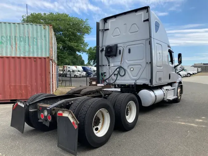 2021 FREIGHTLINER/MERCEDES NEW CASCADIA PX126643b1b3085c989ea66de79c8f8f755ccfa