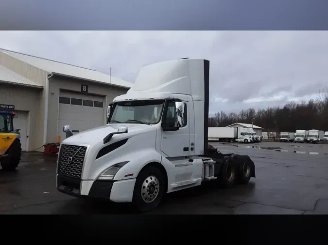 2019 Volvo VNL300