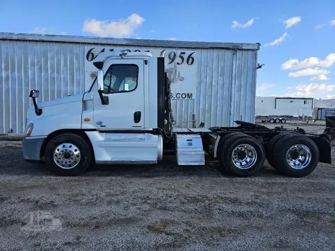 2011 FREIGHTLINER CASCADIA 1253b1c9e0e43b3f5ba5b09ad339773ee1a
