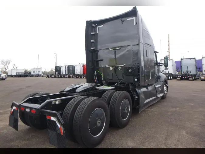 2022 Kenworth T680