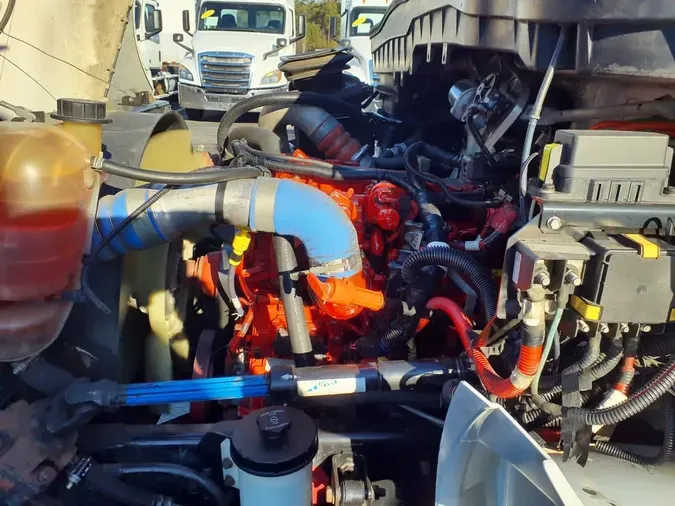 2020 NAVISTAR INTERNATIONAL MV607 (4X2)