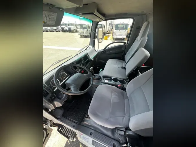 2019 ISUZU NPR HD