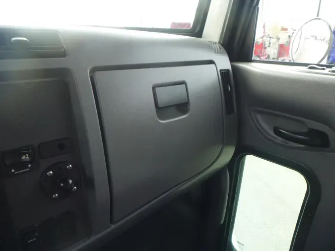 2020 Peterbilt 337