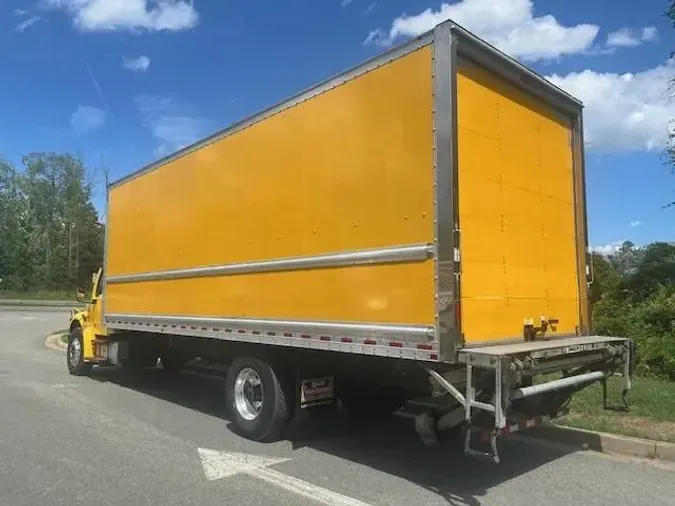 2019 Freightliner Business Class M2 106