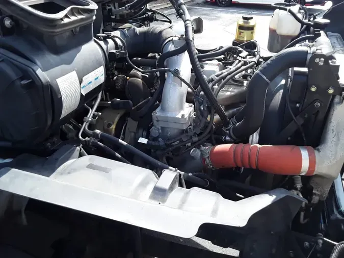 2018 HINO HINO 338