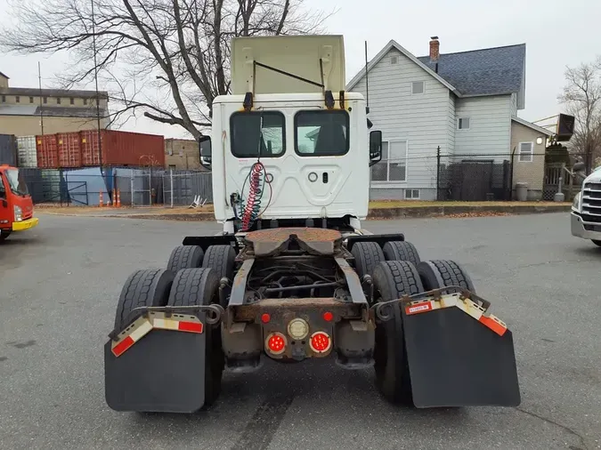 2019 FREIGHTLINER/MERCEDES NEW CASCADIA PX126643b2dbcc0d85f5cd7d56f86e4e27bb7b2