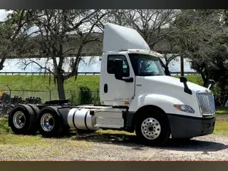 2019 INT LT625 6x4