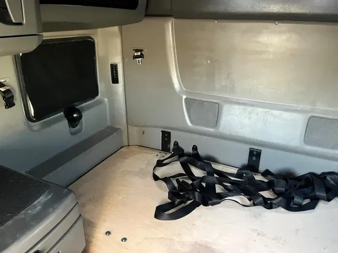 2022 International LT625