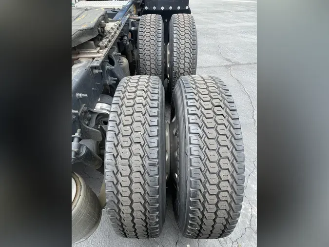 2020 International LT625