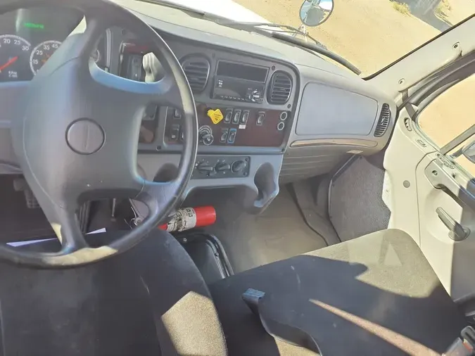 2020 FREIGHTLINER/MERCEDES M2 106