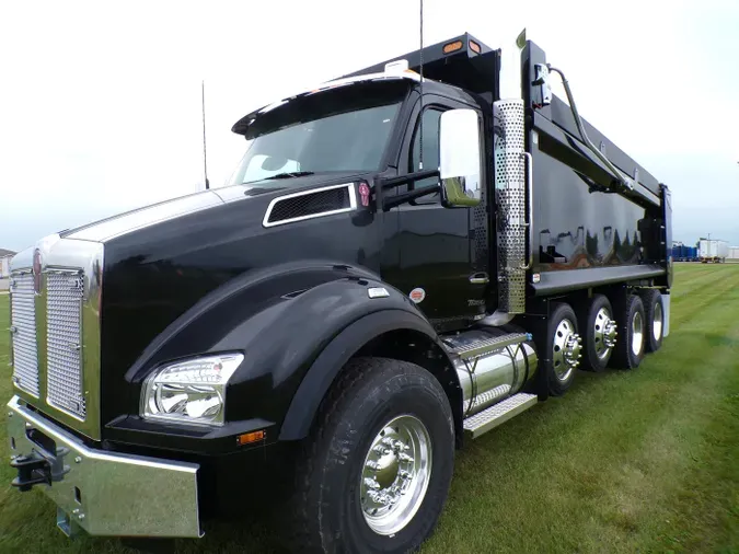 2026 Kenworth T880 Short Hood