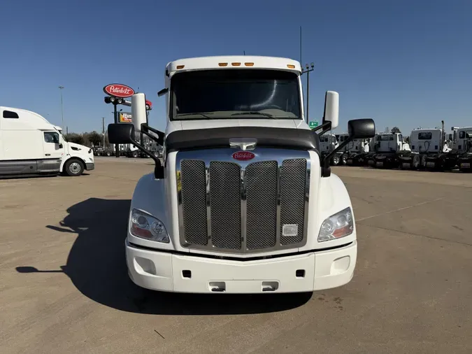 2022 Peterbilt 579