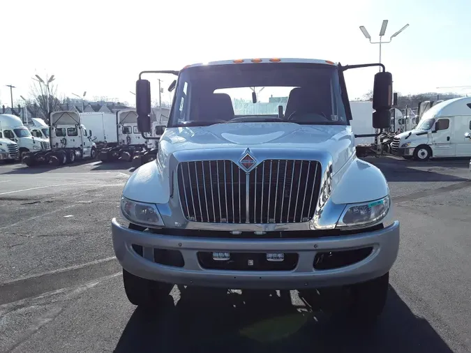 2019 NAVISTAR INTERNATIONAL 4300