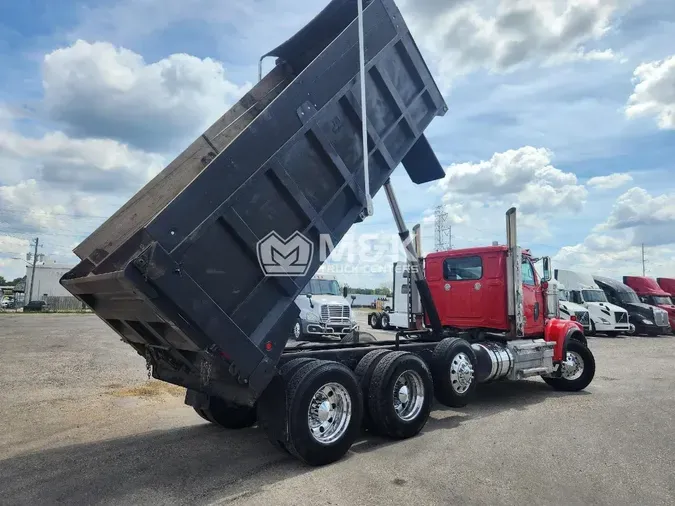 2017 WESTERN STAR 4900