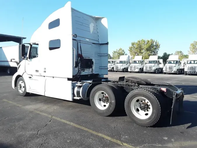 2020 VOLVO VNL64T-760