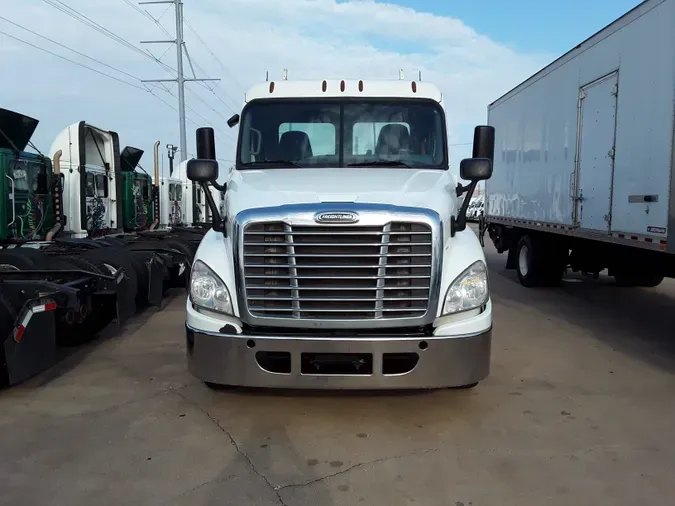 2018 FREIGHTLINER/MERCEDES CASCADIA 125